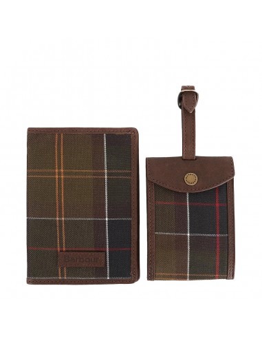 Barbour Leather & Tartan Travel Gift Set Classic Tartan / Brown